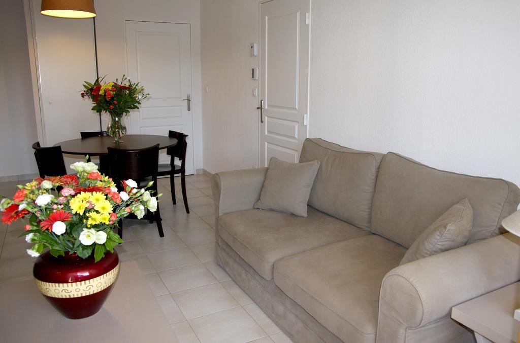 Résidence Goélia Le Domaine du Moulin Blanc Gordes Habitación foto